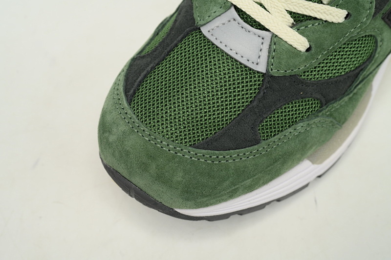 【BH1CE】军绿JJ 新百伦NB992系列跑步鞋 M992JJ JJJJound x New Balance 992 Made in USA 'Mossy Green'