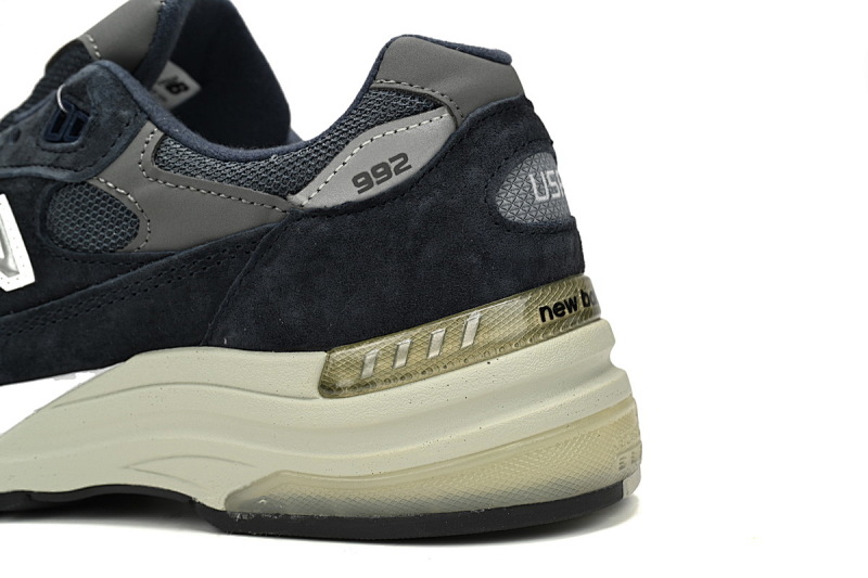 【BH1CE】白黑灰GG 新百伦NB992系列跑步鞋 M992GG New Balance 992 White, black, and gray