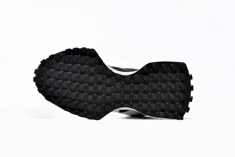 【AA3CE】黑白CPG 新百伦327系列跑鞋 MS327CPG New Balance 327 Black & White