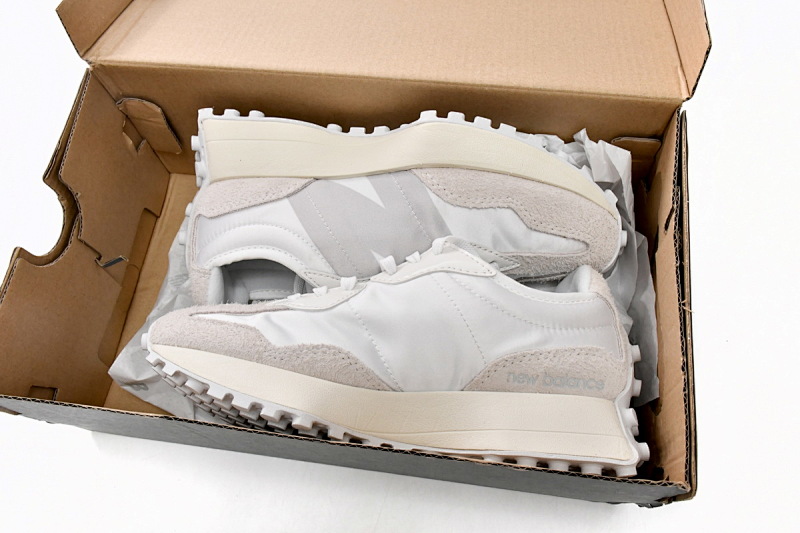 【AA3CE】卡其灰SFD 新百伦327系列跑鞋 WS327SFD New Balance 327 White Moonbeam