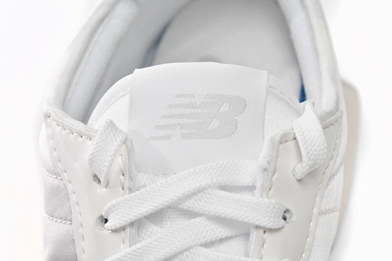 【AA3CE】卡其灰SFD 新百伦327系列跑鞋 WS327SFD New Balance 327 White Moonbeam