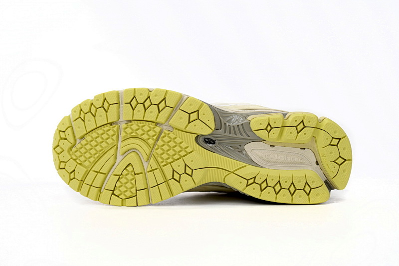 yupoo_408369_48792f3a.jpg 【BA7CE】联名浅黄RA1 新百伦NB复古休闲跑步鞋 M2002RA1 New Balance 2002R Co Branded Light Yellow