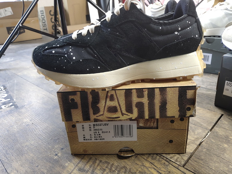 【AA3CE】黑色JSV 新百伦327系列跑鞋 MS327JSV New Balance 327 Black