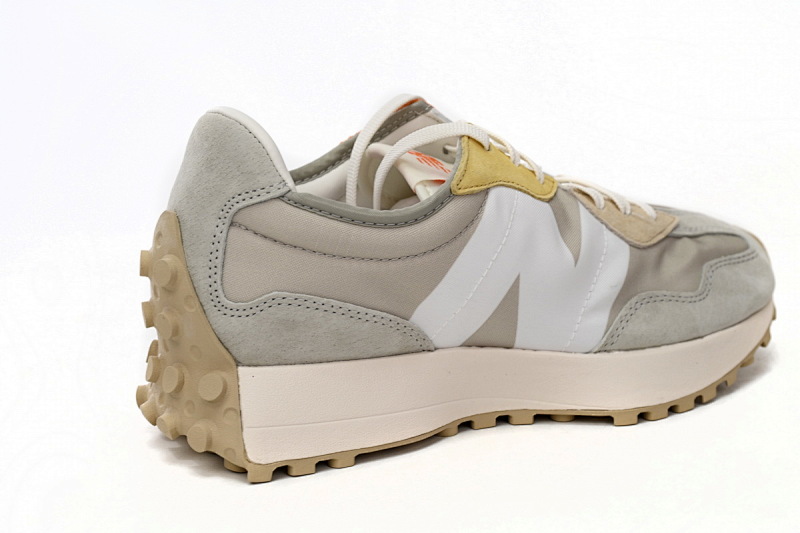 【AA3CE】米黄MS 新百伦327系列跑鞋 WS327MS New Balance 327 Cream Coloured