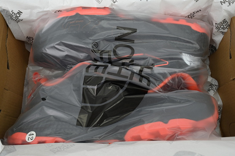 yupoo_409438_134edfb5.jpg 【BA0LS】黑桔红-10 北面跑鞋 NF0A83N3-F38 北面THE NORTH FACE Altamesa 500 Black Orange Red