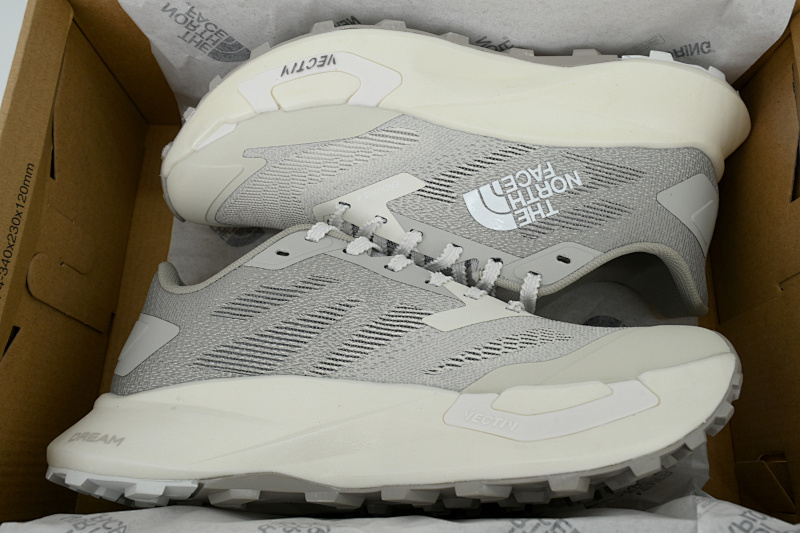 【BA5LS】灰色 北面户外功能鞋 NF0A8AEP-7UP 北面THE NORTH FACE Vectiv Enduris 4 Grey