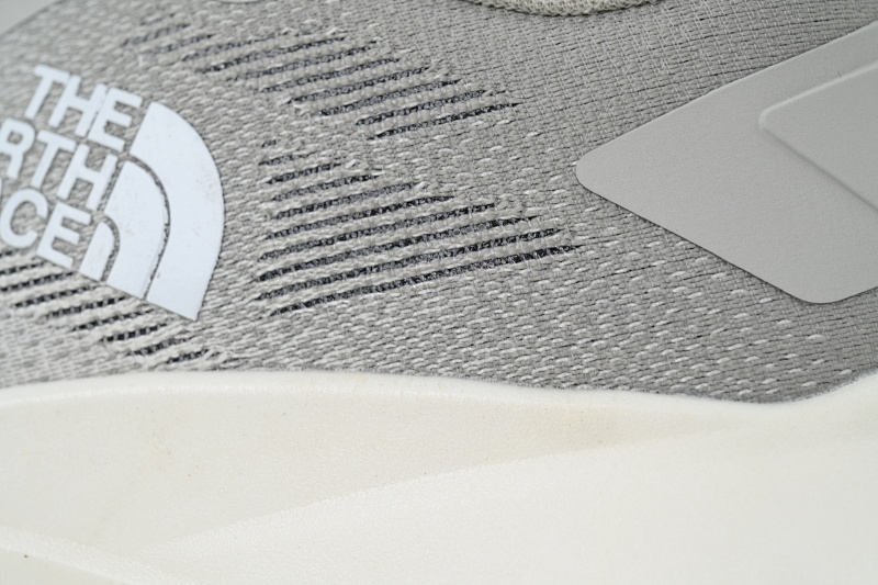 【BA5LS】灰色 北面户外功能鞋 NF0A8AEP-7UP 北面THE NORTH FACE Vectiv Enduris 4 Grey