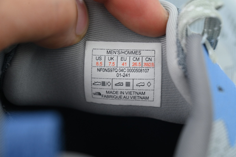 【BA0LS】灰色-3 北面跑鞋 NS97Q04C 北面THE NORTH FACE Altamesa 500 Grey