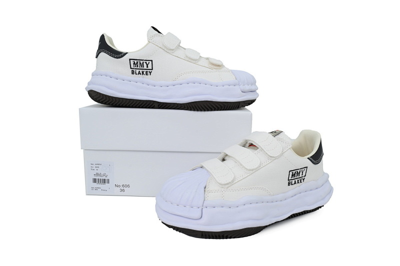 yupoo_410653_e55bf290.jpg 【BA9LC】606白色 三原康裕低帮时尚板 NO.606 MIHARA YASUHIRO White