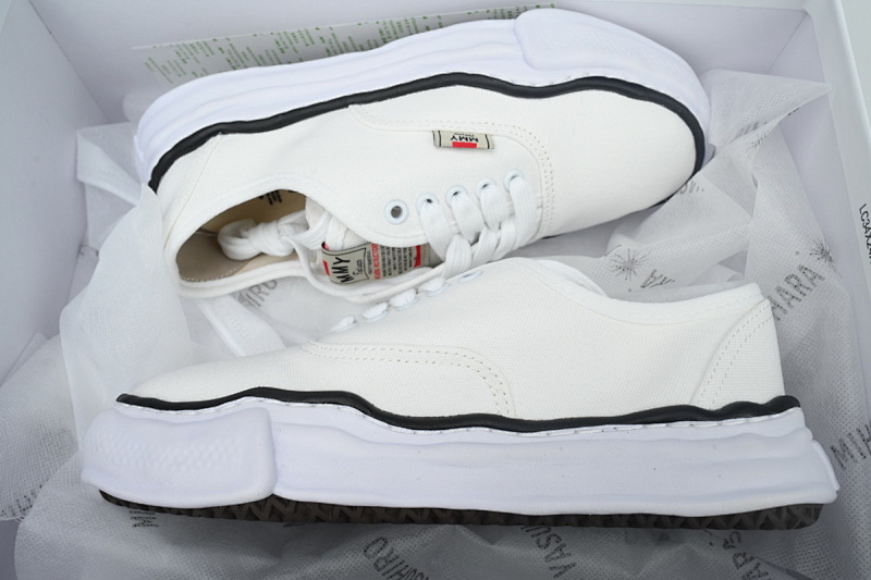 yupoo_411471_208b05eb.jpg 【BA9LC】716白黑 三原康裕低帮时尚板鞋 NO.716 MIHARA YASUHIRO White Black