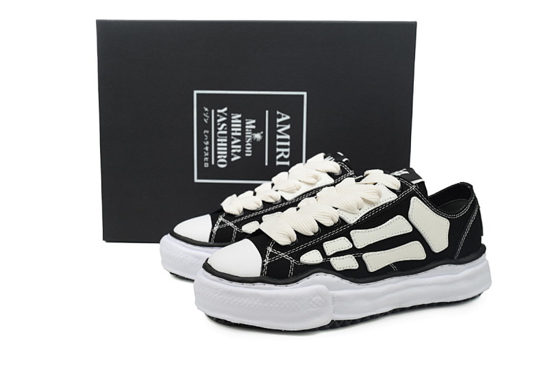 【DA5AP】骨头联名黑 三原康裕低帮时尚帆布板鞋 AMFOSR1076-001 Maison Mihara Yasuhiro x AMIRI Skel-Top Low Black