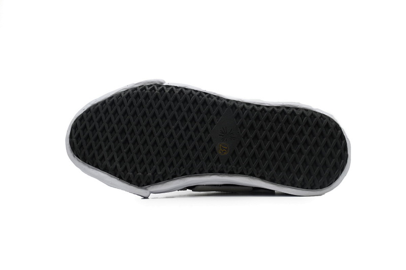【DA5AP】骨头联名黑 三原康裕低帮时尚帆布板鞋 AMFOSR1076-001 Maison Mihara Yasuhiro x AMIRI Skel-Top Low Black