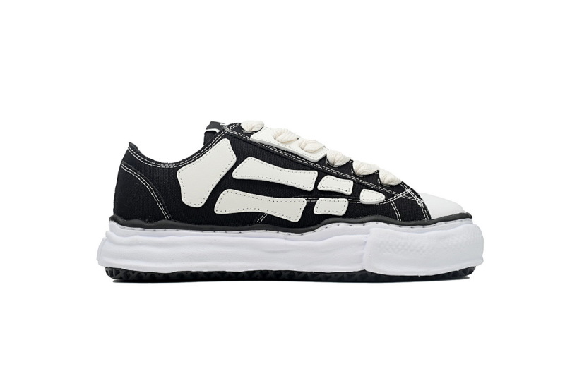 【DA5AP】骨头联名黑 三原康裕低帮时尚帆布板鞋 AMFOSR1076-001 Maison Mihara Yasuhiro x AMIRI Skel-Top Low Black