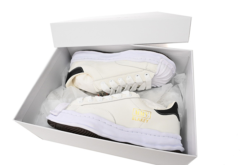 yupoo_412039_07950d00.jpg 【BA9LC】702白黑金 三原康裕低帮时尚板鞋 NO.702 MIHARA YASUHIRO White And White Black Gold