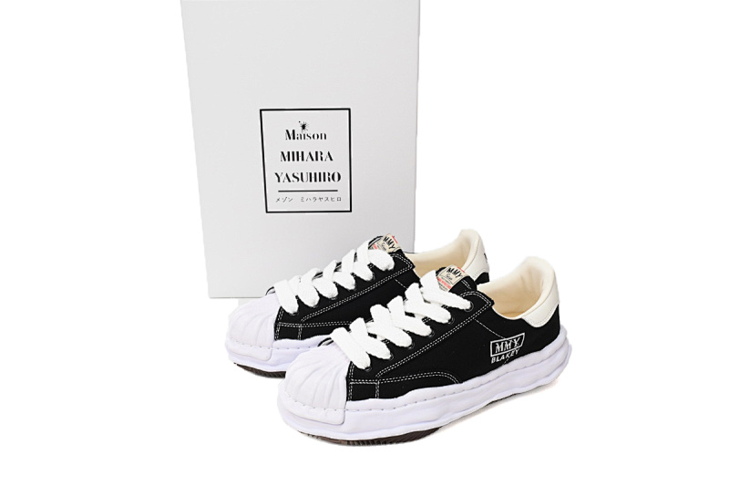 【BA9LC】762白黑底 三原康裕低帮时尚板鞋 NO.762 MIHARA YASUHIRO White And Black Background