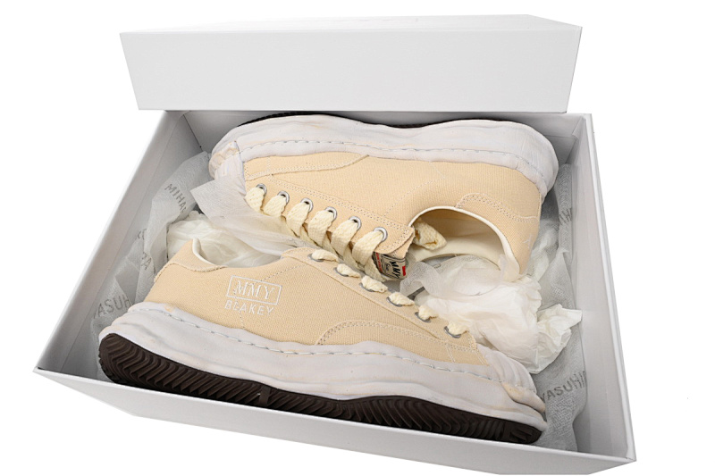 yupoo_412288_daa28919.jpg 【BA9LC】775粉白 三原康裕低帮时尚板鞋 NO.775 MIHARA YASUHIRO Pink White