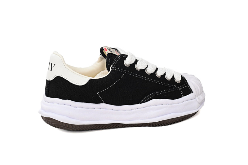 【BA9LC】703黑白尾 三原康裕低帮时尚板鞋 NO.703 MIHARA YASUHIRO Black And White